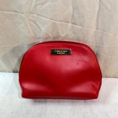 Womens Ferragamo Parfums Amenity Kits Bag Red Color