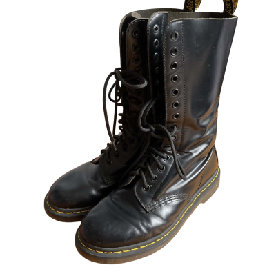 Doc Martin’s Airwairs - lace up boots Significant Other Womens  Size 6 / 7 Black  