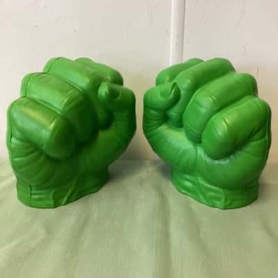 Marvel Avengers Hulk Gamma Smash Fists – Role Play Toy