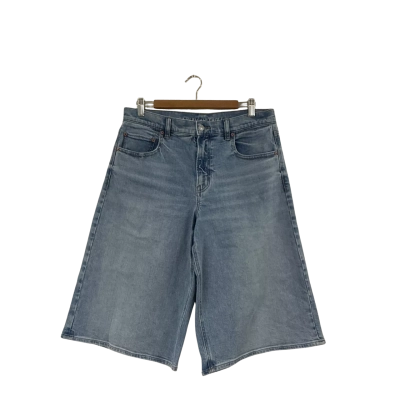 American Eagle Size US8 Denim Blue Shorts Like-New