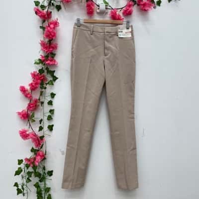 Uniqlo Womens Straight Leg Pants Size 24” Beige 