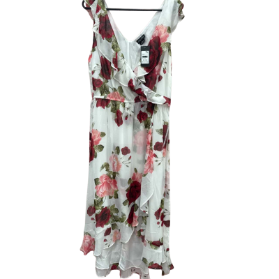 BNWT City Chic Womens  Size M Maxi Ella Jane Beautiful Rose White/Red Dress 