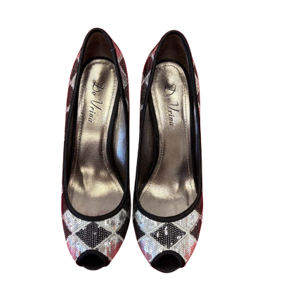  Womens  DeVrina Size 7.5 Black  / Silver Pumps