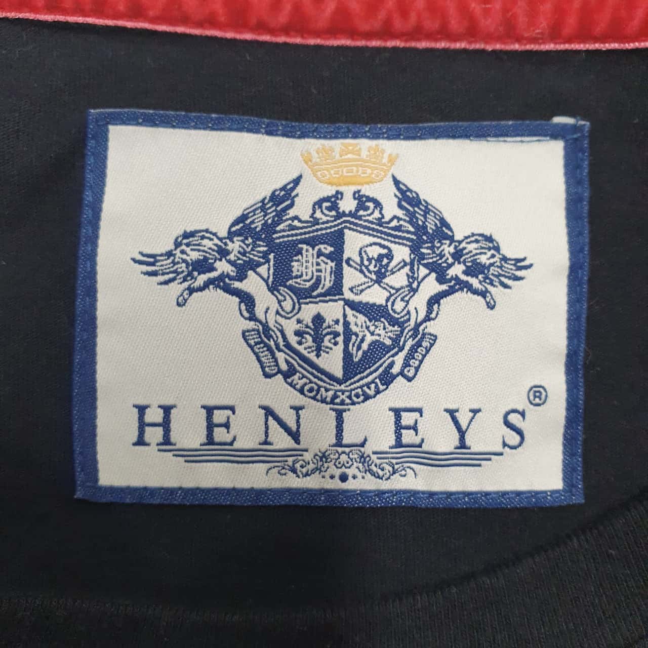 *Clearance* Henleys Men's TShirt, Size M/L (Approx), Black /Red (s)