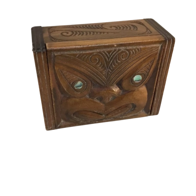Wooden Trinket Box Carved in Rotorua Approx 10 x 4cm