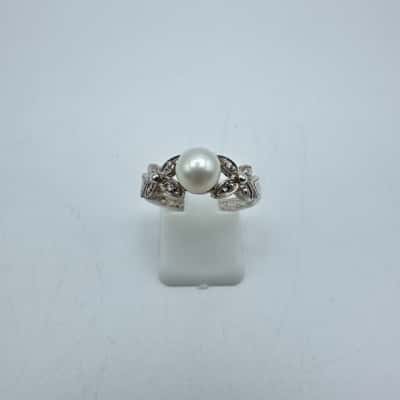 Vintage Avon 925 Clear Stone & Pearl Ring Size P