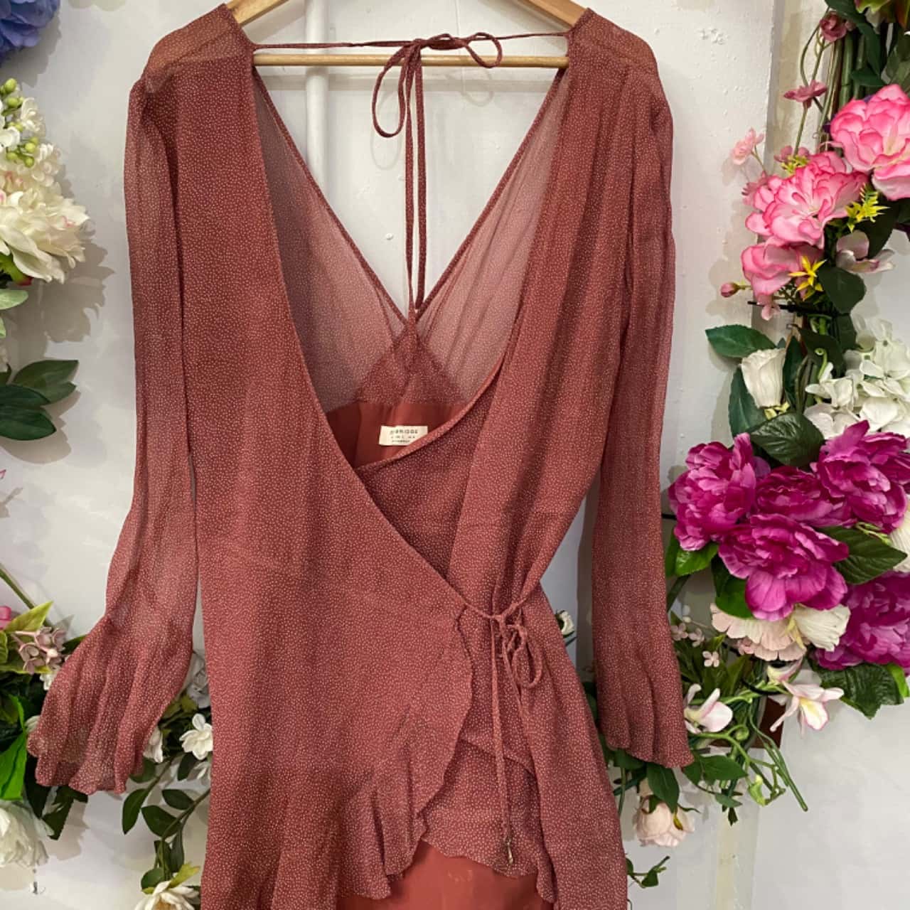Bec & Bridge Womens Size 8 Long Sleeve / Mini Dress / Wrap Dress Other / Pink (s) - Used Fair | Salvos Stores Bec & Bridge Womens Size 8 Long Sleeve / Mini Dress / Wrap Dress Other / Pink (s) - Used Fair | Salvos Stores