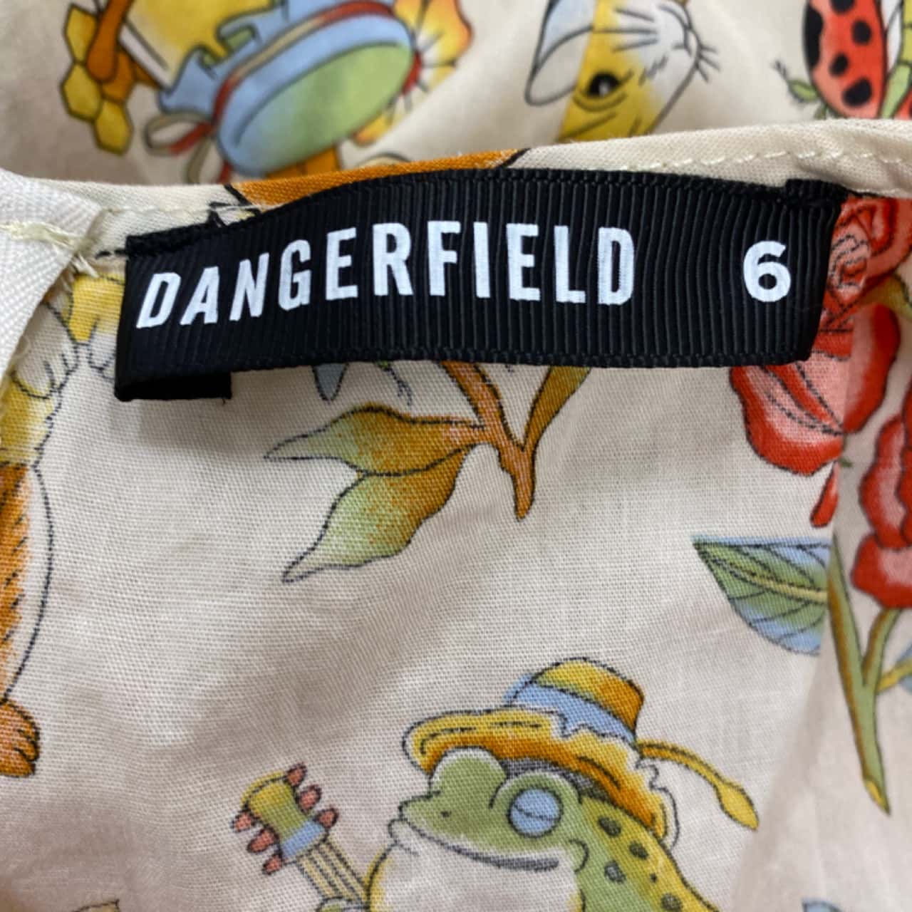 Dangerfield Womens Size 6 Short Sleeve Dress Cream / Pattern (s)