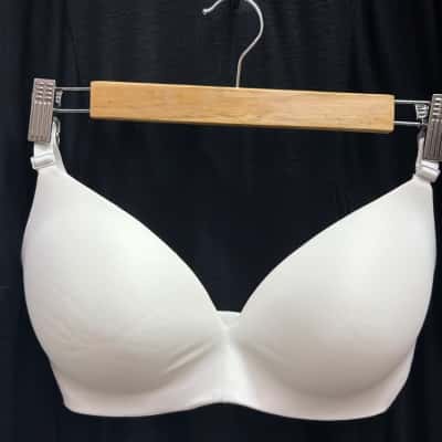  New with tags BRAS N THINGS NKD Women’s Size 10E / 32DDD Bralette White