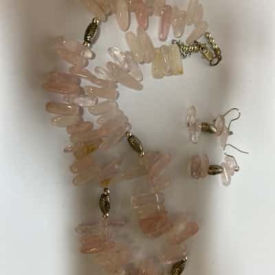  Womens Earrings / Necklace 