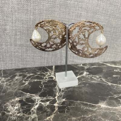 Christie Nicolaides Women's Crescent Moon Earrings Pearl / Silver 