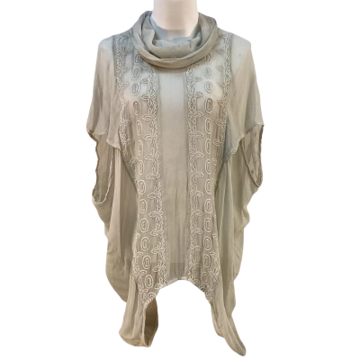 Armoire Womens Size 14 Blouse Grey 