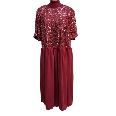 Boohoo Womens  Size 24 Short Sleeve Dress  Berry
