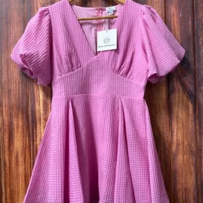 Pink Diamond   Size 10 Pink  dress new 