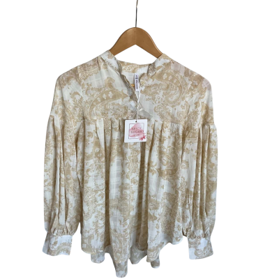 Spicy Sugar brand -New- Womens  Size 8 Cream / White  long sleeve 