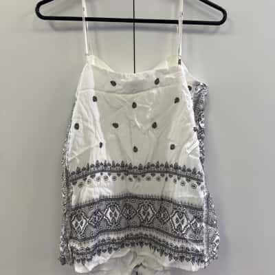 Witchery Womens  Size 8 Shoestring Strap Top Black  / White 