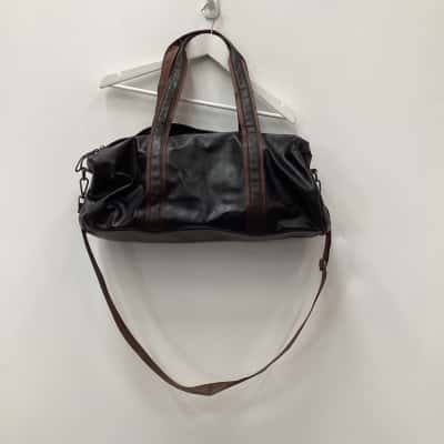  Unisex Duffle Bag, no tags Brown colour 