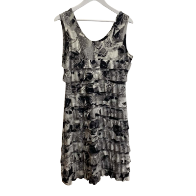 Noni B Size 12 Print Tiered Frill Knit Dress Black  