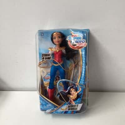 NEW -   DC Super Hero Girls WONDER WOMEN  2015