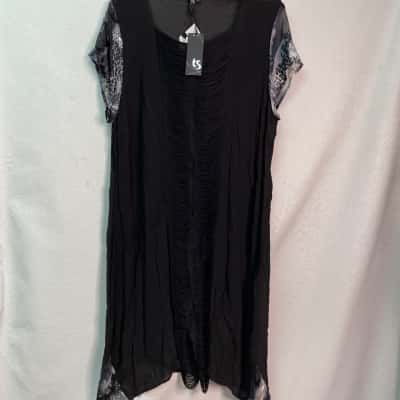 TS Womens  Size 22 Formal Dress Black  