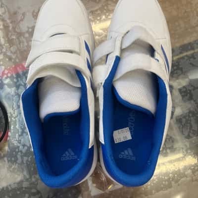 Adidas Womens  Size 7 white and blue