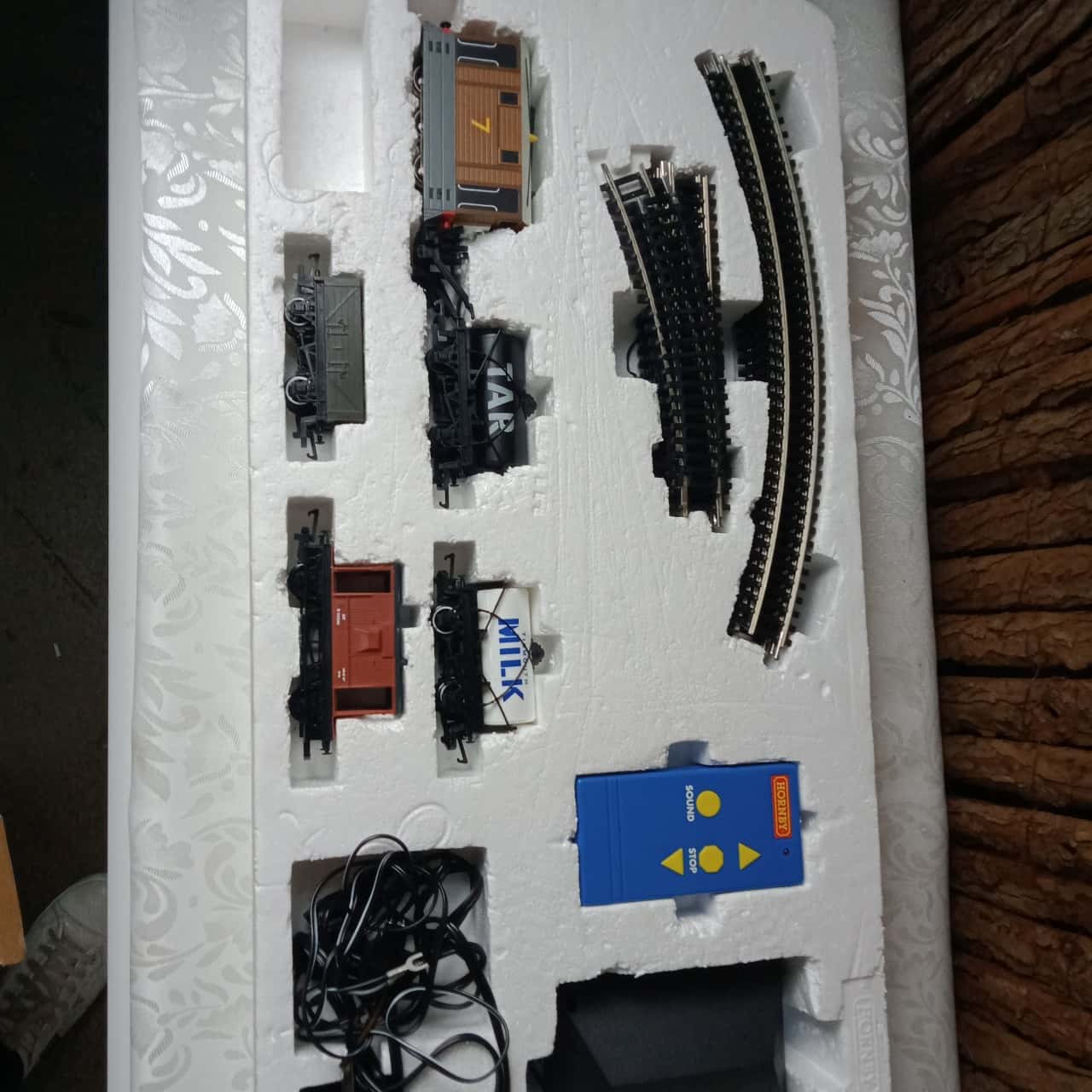 *REDUCED* Hornby Thomas Electric Train Set(s)