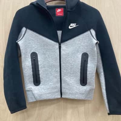 Nike Kids  (2) Size 8 Black  / Grey Hooded