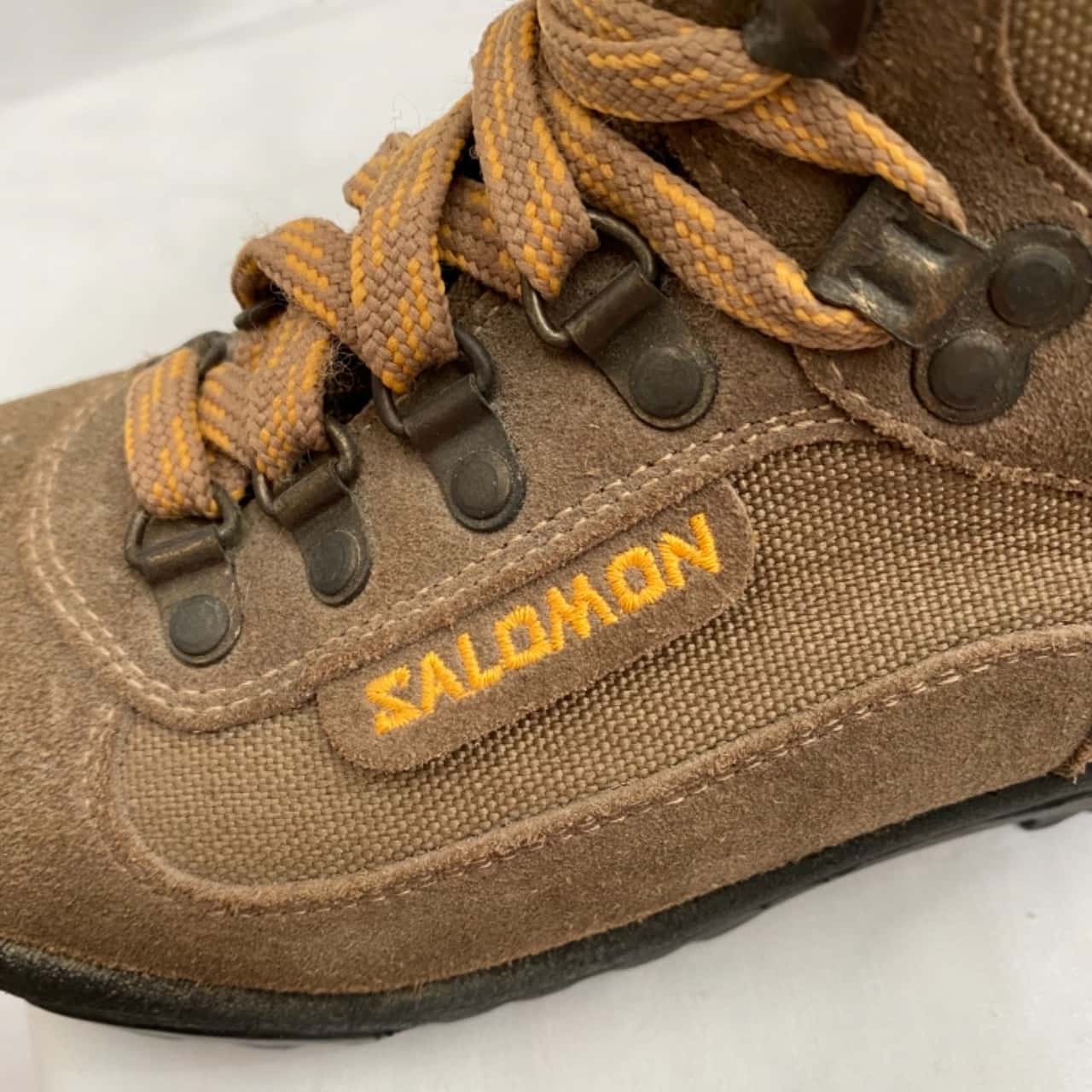 Women's Size US 5 UK 3.5 Salomon Hiking 