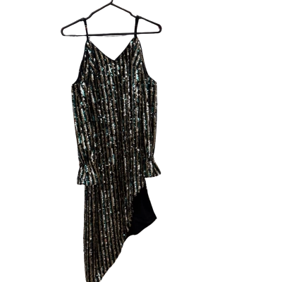 STUNNING TULAROSA SEQUINED DRESS. SIZE XS