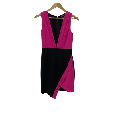 Trulymadlydeeply Womens  Size 8 Cocktail Dress / Mini Dress / Sleeveless Dress  Black  / Pink  