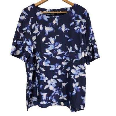 BNWT Liz Jordan Women’s Size 14 Dark Blue, Lily Flowers Top 