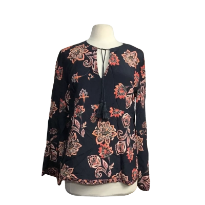 Kachel Womens  Size 12, 100% Silk Tassel Top