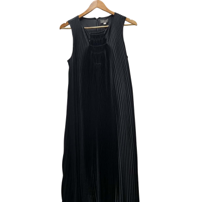 Sussan  BNWT Womens  Size 10 Formal Dress / Sleeveless Dress  Black  