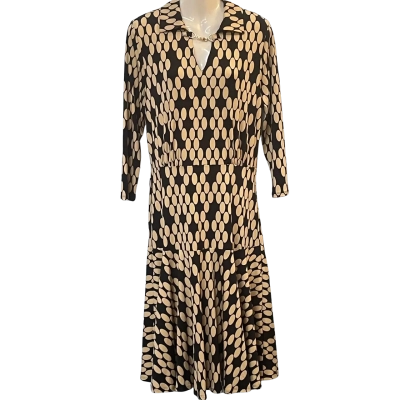 Jane Lamerton Womens  Size 12 Beige / Black  