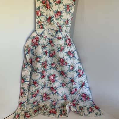 Retro Style Floral Apron