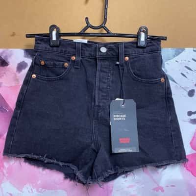 Levi’s Womens black denim shorts Size 25 New