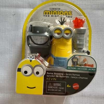 Mattel Minions: The Rise of Gru Kevin action figure.The figure comes with accessories including a flame thrower, a welding hood, and a tank(B22)
