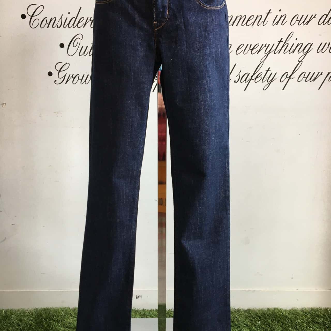 Levis Bold Curve, Womens Size 26, Straight Jeans Blue, $25.