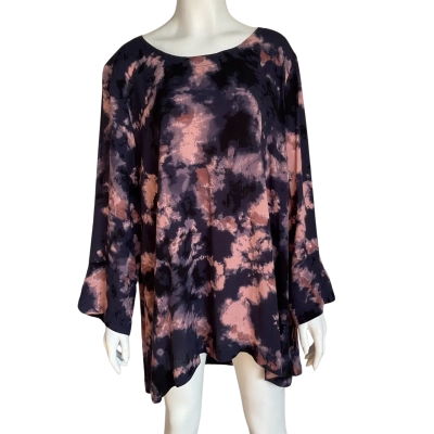 Foil Natural Fibres “You’re A Stand Out” Top