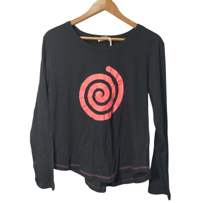 BNWT Stardust Crew Size L Black Long Sleeve Tee