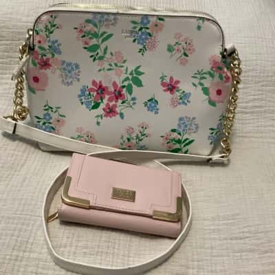 Laura Jones Womens Handbag / Purse Floral / Pink  