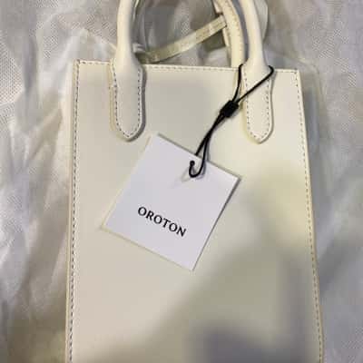 Oroton Womens Handbag Cream 