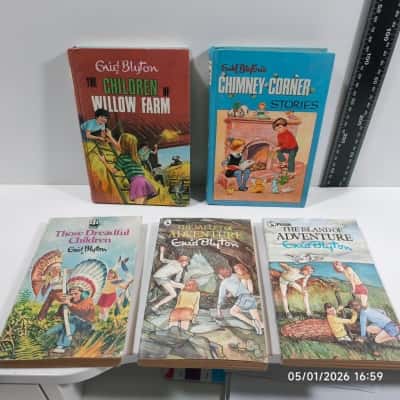 5x Enid Blyton Books 