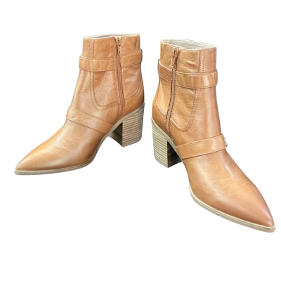 Wittner Womens Size 39 Boots Tan Brown with buckle detail 
