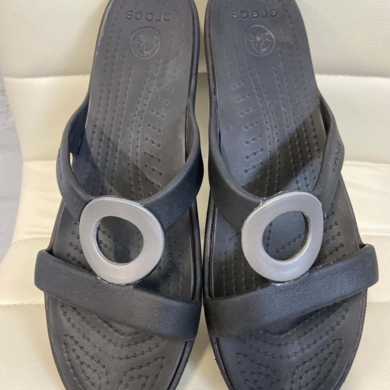 cheap mens crocs size 11