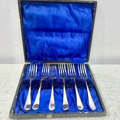 VINTAGE EPNS Forks in Original Case 