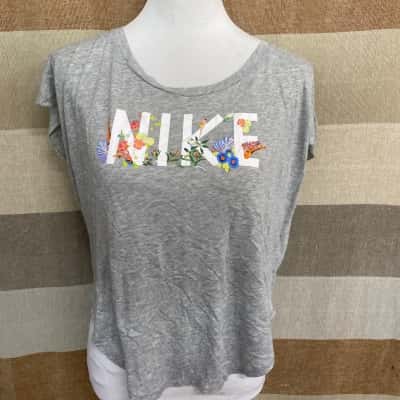 Nike Womens  Size S Sleeveless Top / T-shirts / Tank Top Floral / Grey 