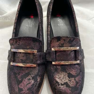 I Love Billy Womens  Size 39 Flats Black/ Multicoloured 