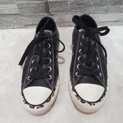 Converse Womens  Size 5 Sneakers Black  / Brown / White 