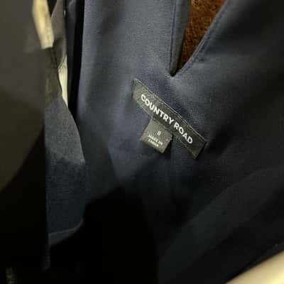 Country Road Womens  Size 8 Black  / Blue / White 